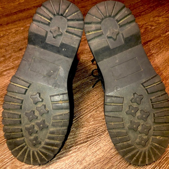 Steve Madden “Betty” style combat boots. - Picture 8 of 9